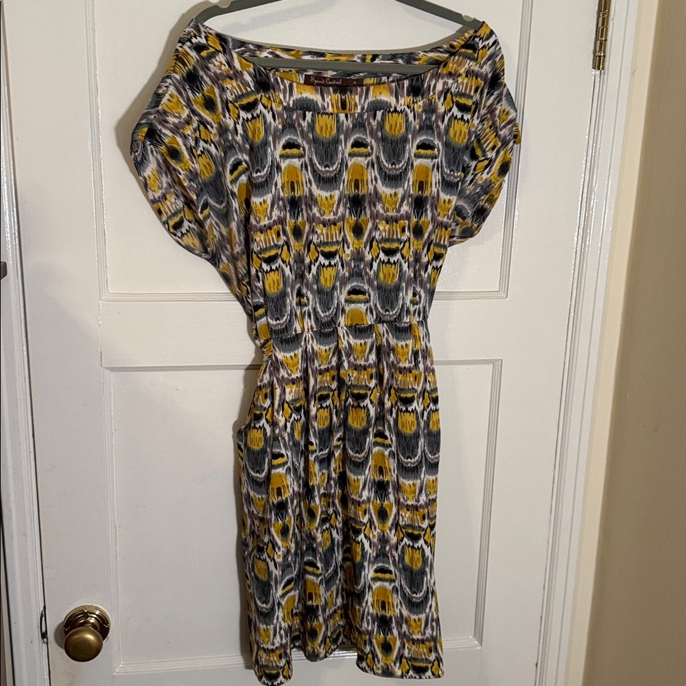 Grey and Yellow dress with pockets
